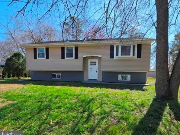 804 Pine Ave, Clayton, NJ 08312