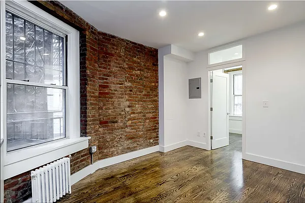 Rented by Compass | media 3