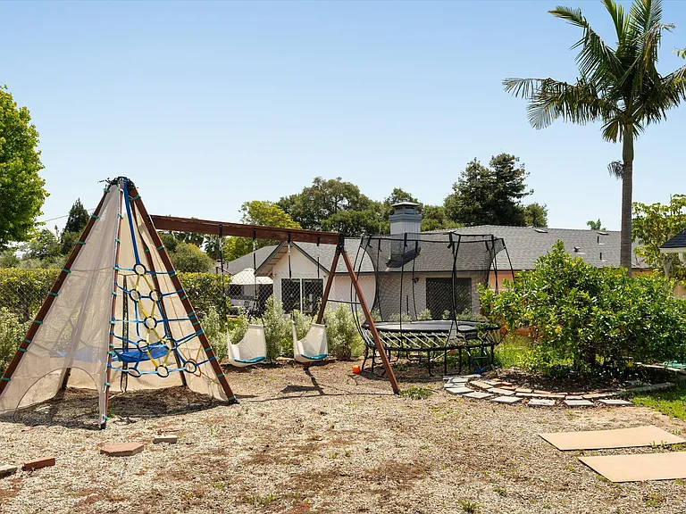 3182 Serena Ave — Photo 24