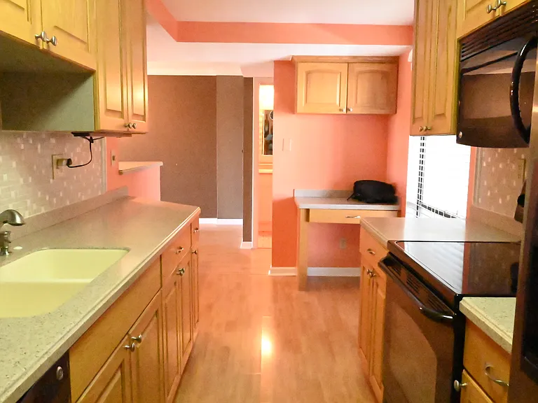 2700 Cove Cay Dr #5D — Photo 5