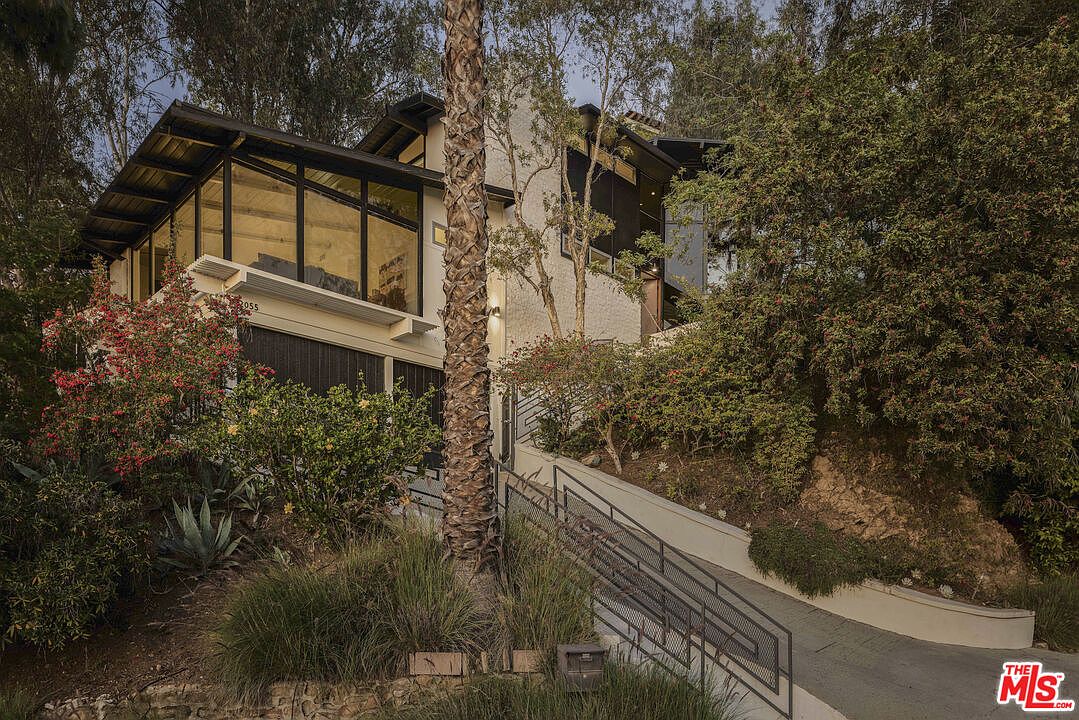 2055 N Gramercy Pl, Los Angeles, CA 90068 | Zillow
