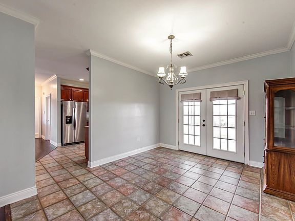 5th image of 1218 Renee Dr