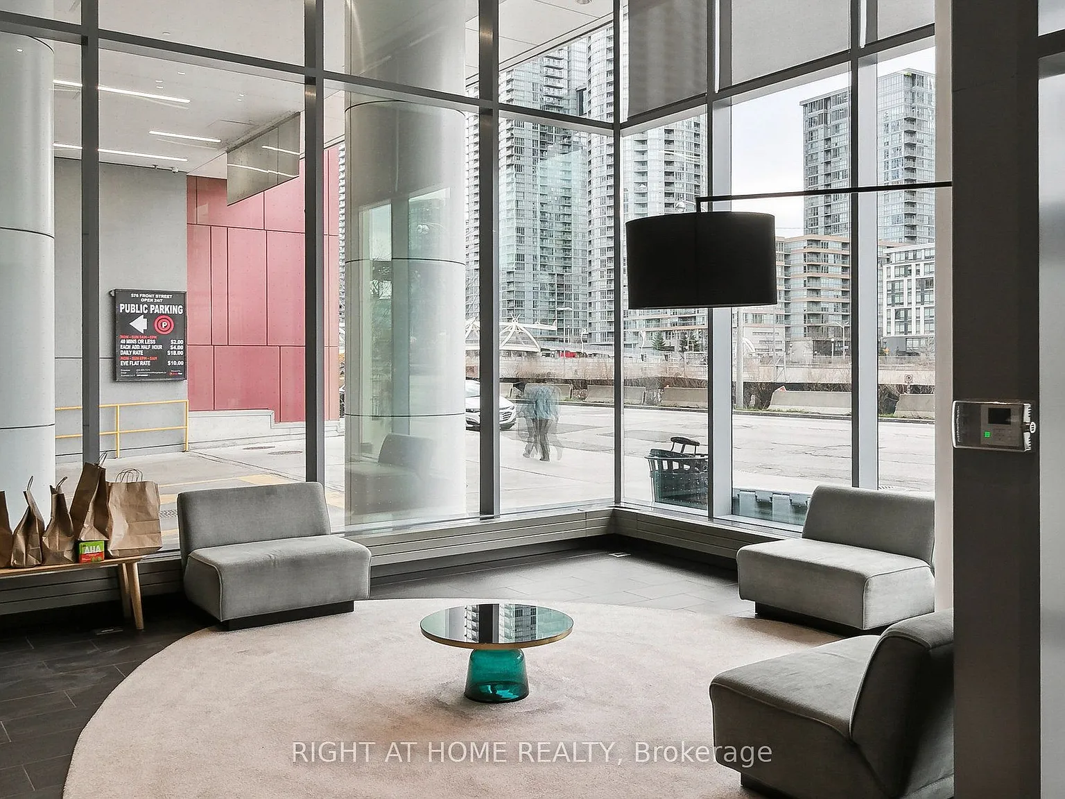 1 bed, $2,300 — Photo 2