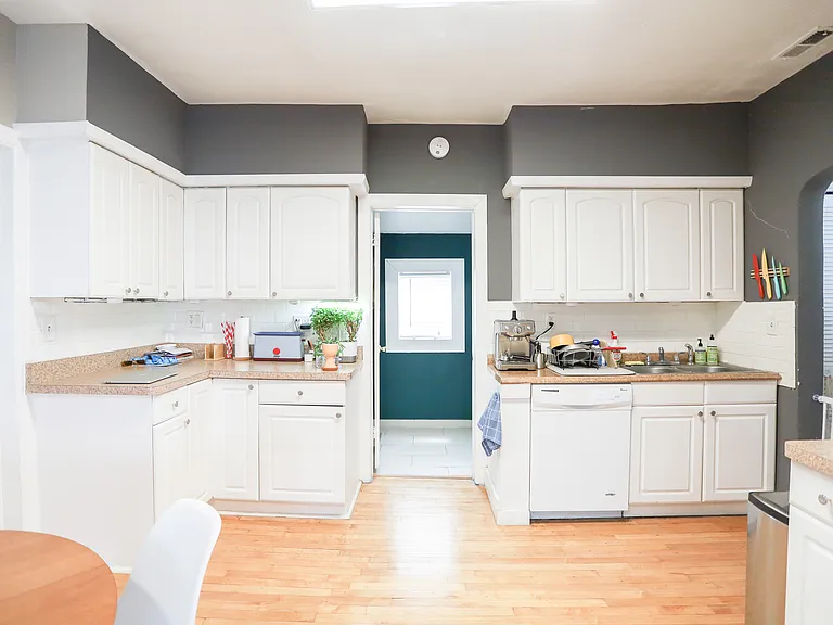 2045 N Western Ave #2R — Photo 1