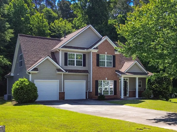 240 Miracle Ln, Fayetteville, GA 30215