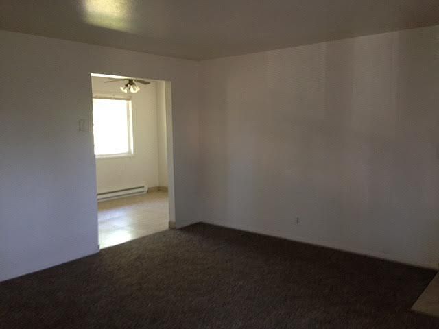 1st image of 752 Norman Ave NE
