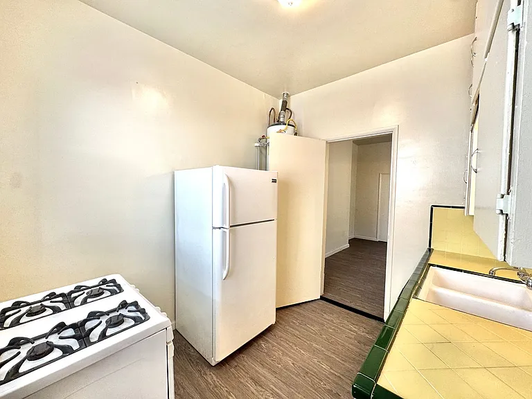 Nerny Apartments — Photo 4