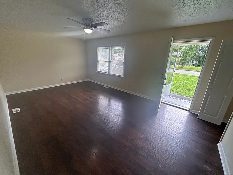 3120 Adonna Dr NW — Photo 2