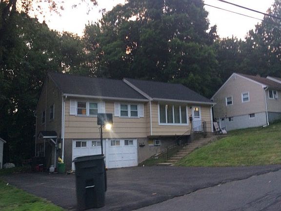 3rd image of 17 Albert Dr