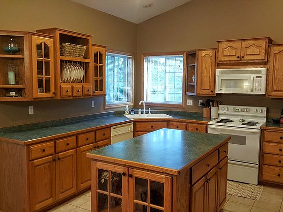 4th image of 1817 Grizzly Ln