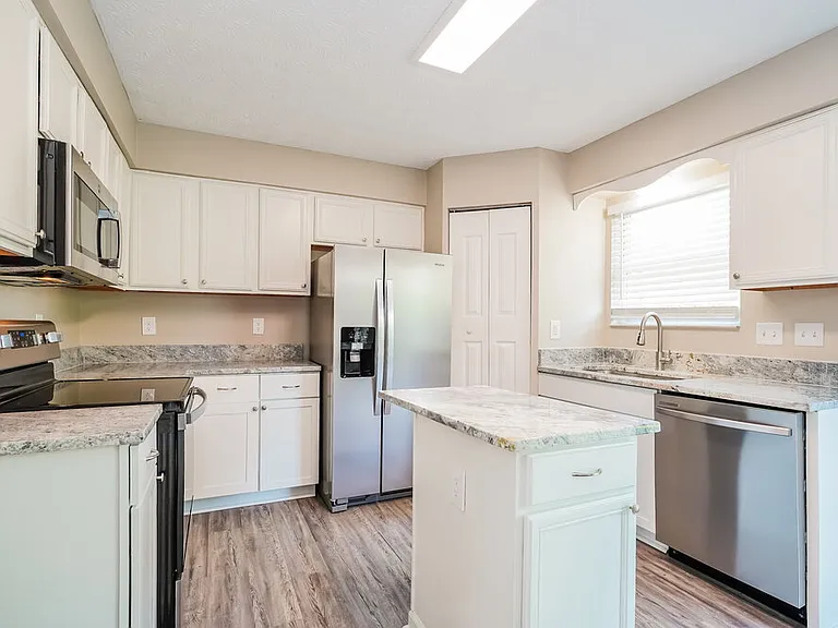 1417 Fahy Dr — Photo 9