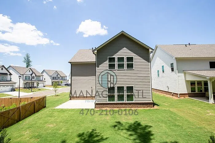 4 bed, 3.5 bath, 3019 sqft, $3,799 — Photo 2