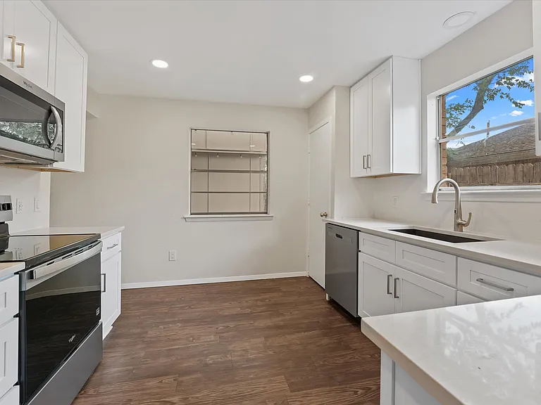 4007 Ridgebrook Dr #4007 — Photo 7
