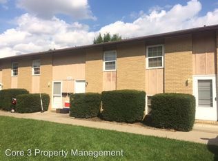 209 1/2 W School St APT D, Le Roy, IL 61752