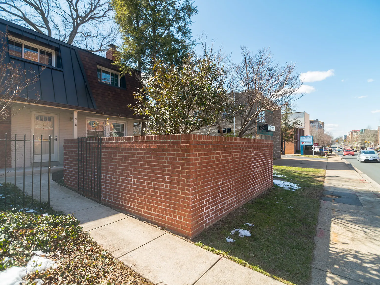 3 bed, 1.5 bath, 952 sqft, $3,350 — Photo 2
