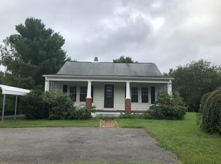 1581 Mudpike Rd, Christiansburg, VA 24073