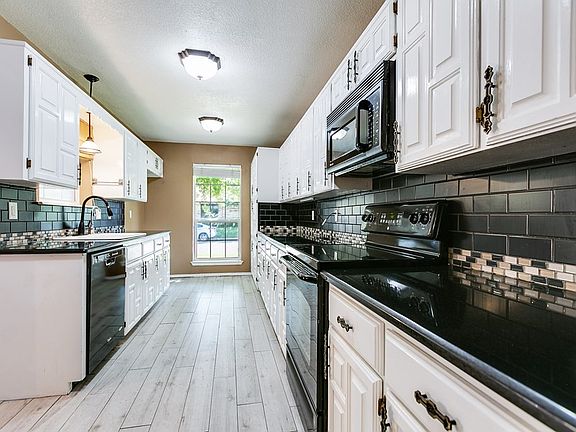 5th image of 3626 High Meadow Dr