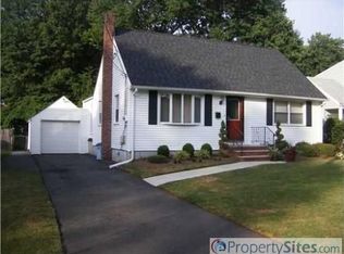 370 Glendale Rd, North Plainfield, NJ 07063