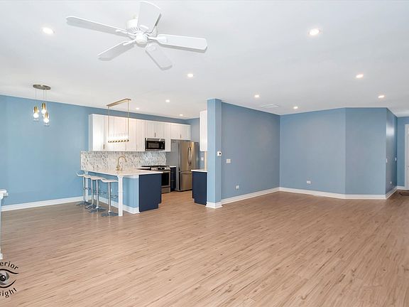3rd image of 21111 W Cypress Ct
