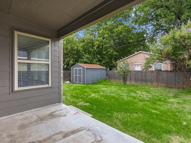 1804 Glenmore Ave — Photo 20