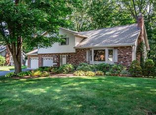 10 George Dr, Clifton Park, NY 12065