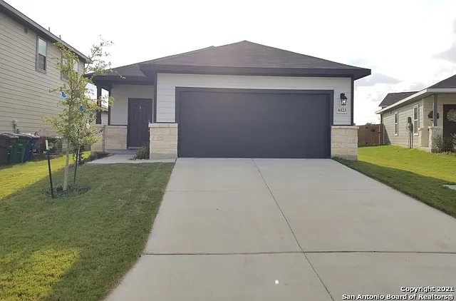 6123 Longhurst Way