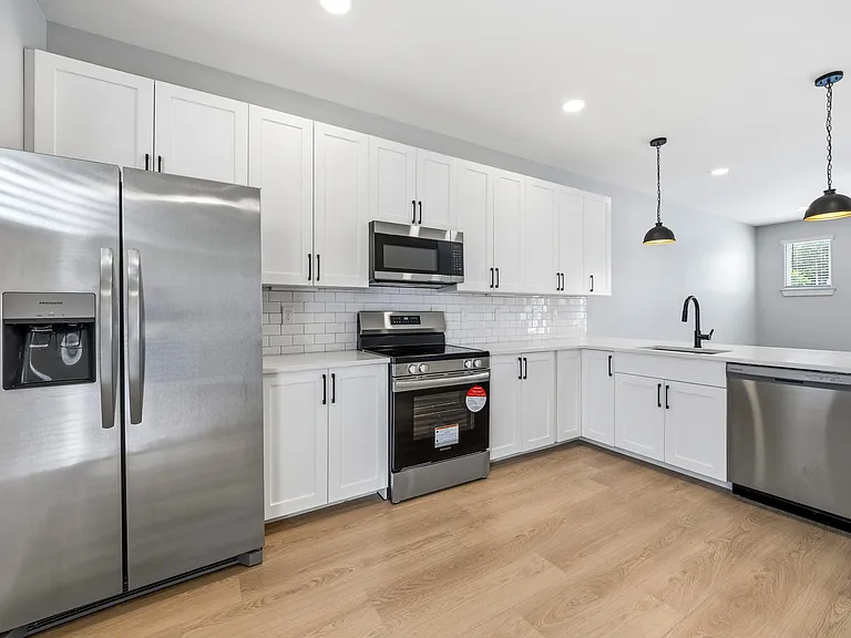 407 Curtis Hilton Way — Photo 15