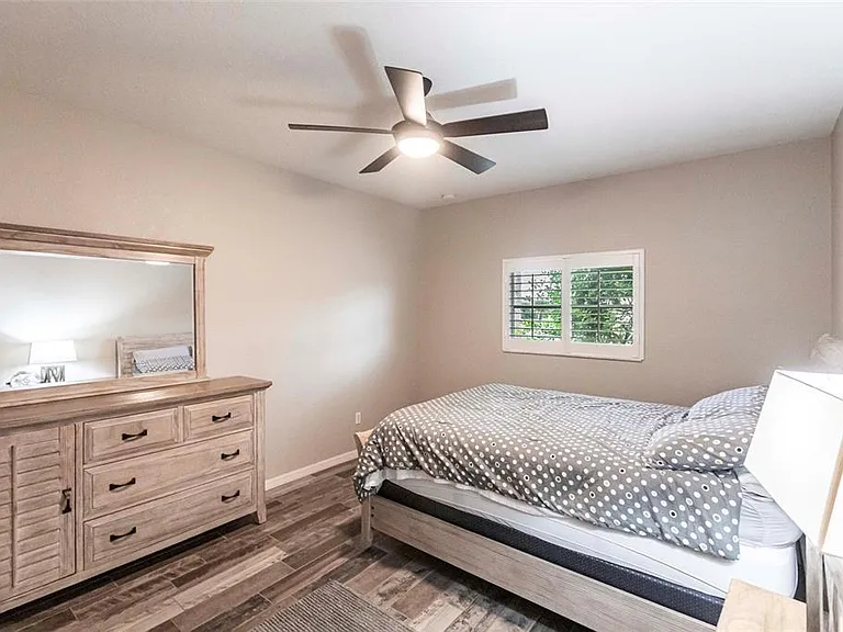 1503 Suzi St — Photo 35