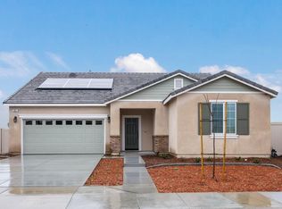 901 Bordeaux Ln, San Jacinto, CA 92582