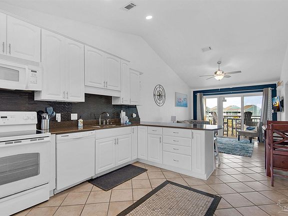 5th image of 1150 Fort Pickens Rd APT F9