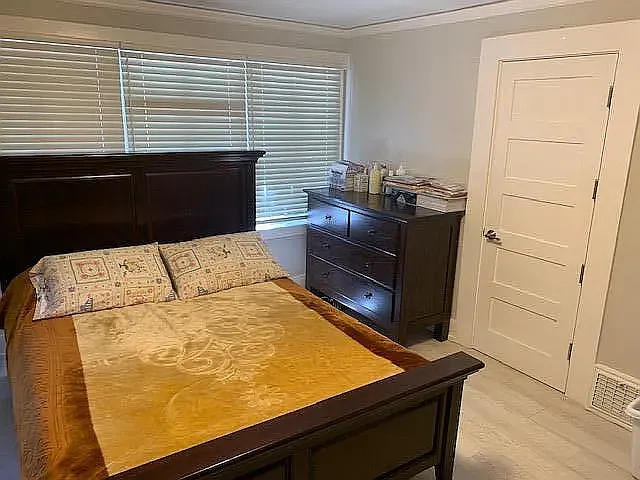 3 bed, 2.5 bath, 3500 sqft, $8,900 — Photo 4