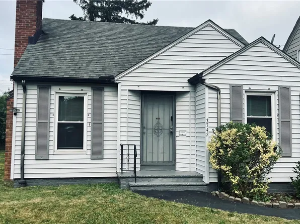 3742 Menlo Rd, Shaker Heights, OH 44120