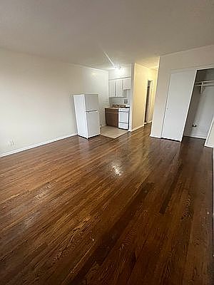 1st image of 86-10 Elmhurst Ave #5D