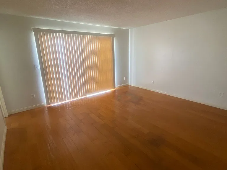 310 N Moore Ave #C — Photo 8