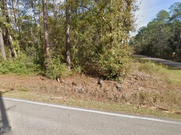 1 Dogwood Cir, Diamondhead, MS 39525
