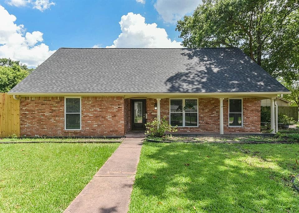 1st image of 10327 Barwood Dr