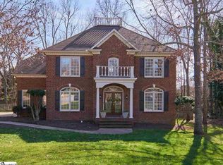 6 Linfield Ct, Simpsonville, SC 29681
