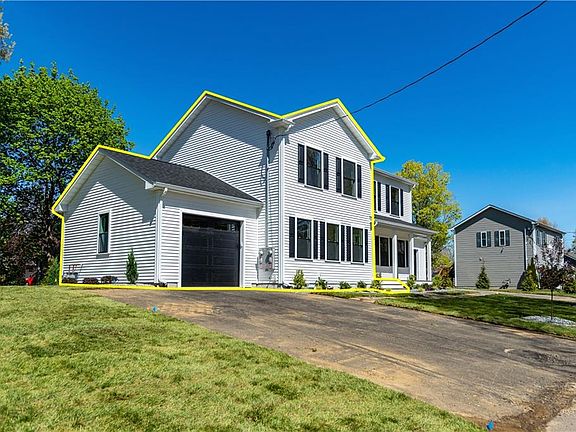 5th image of 83 Cadora Ave