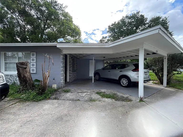 5719 Oleander Dr — Photo 1