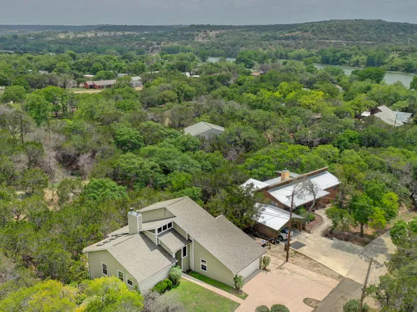 125 Rio Retiro, Ingram, TX 78025