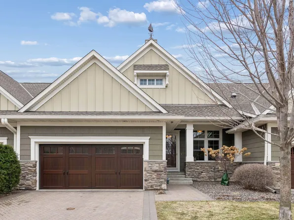 8736 Lake Riley Dr, Chanhassen, MN 55317