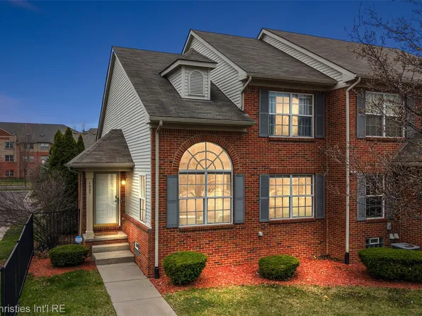 1227 16th St, Detroit, MI 48216