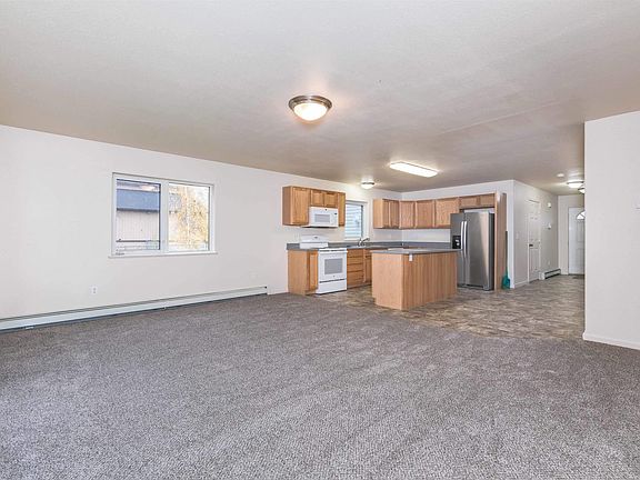 3rd image of 1339 Joyce Dr