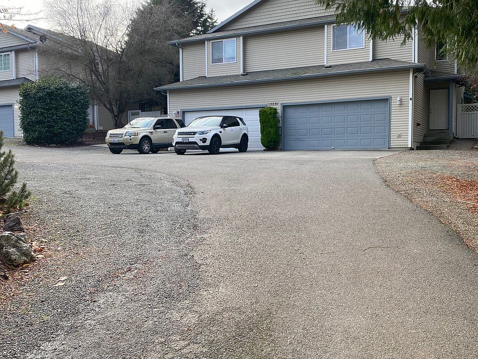 Driveway to Unit A on the left-a cool-de-sac with a total of 4 homes