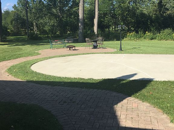 2nd image of 24408 Westmoreland Dr