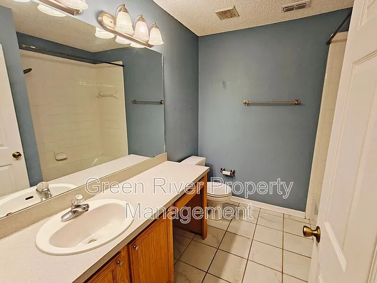1845 Weston Cir — Photo 24