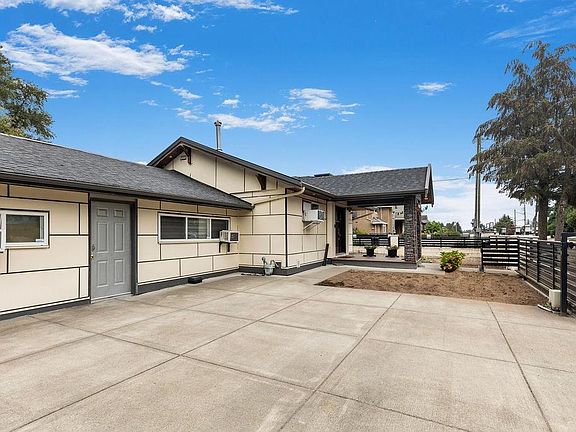4th image of 13317 84th Ave