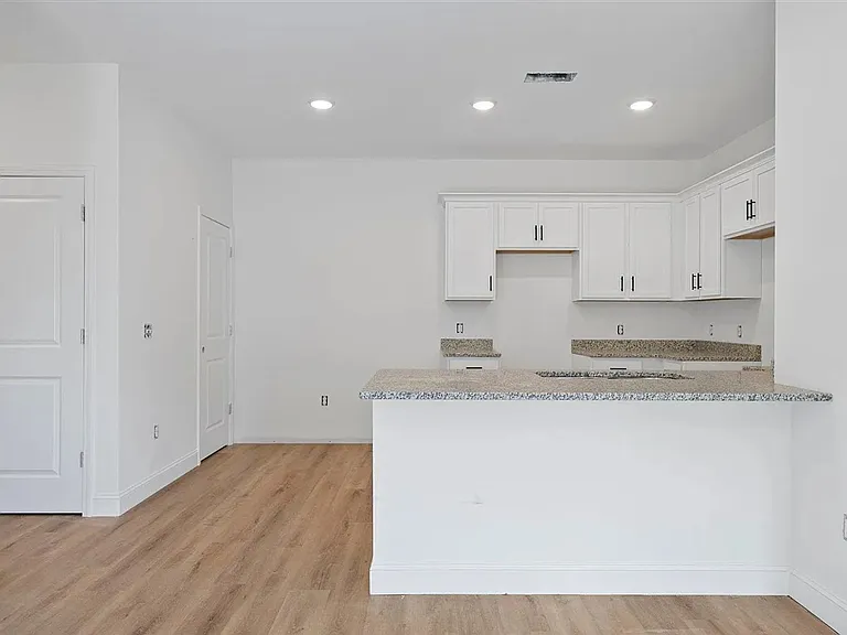 355 Hillview Mills Blvd — Photo 3