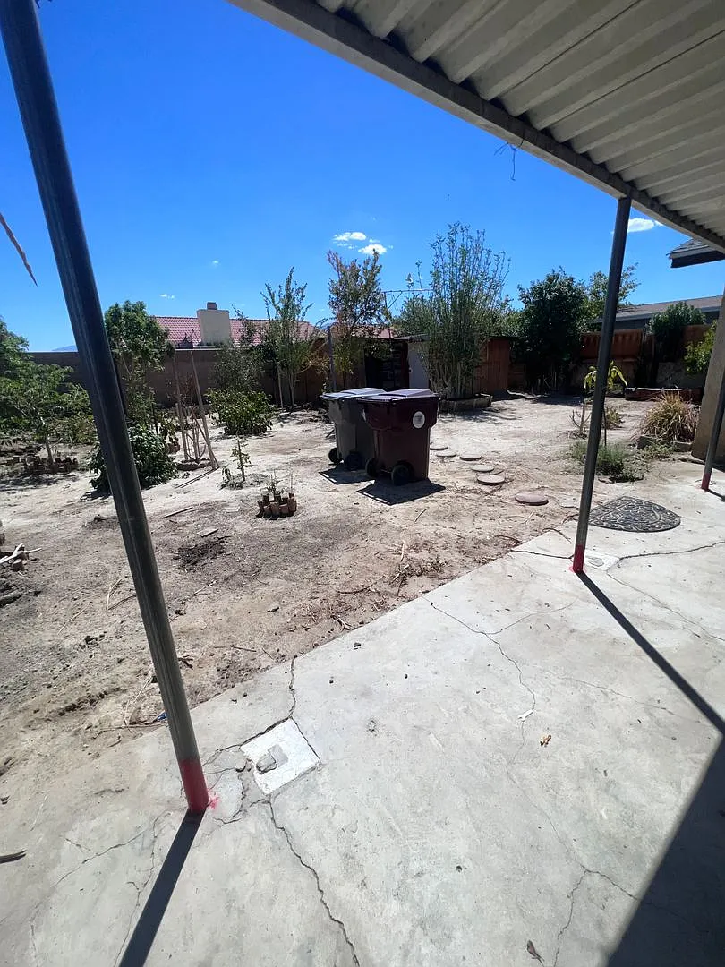 Building Photo - 82377 Rebecca Dr