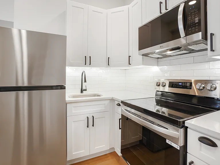 604 N Eutaw St #4 — Photo 9